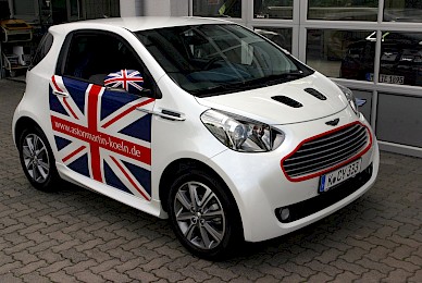 Beschriftung Aston Martin Cygnet Union Jack