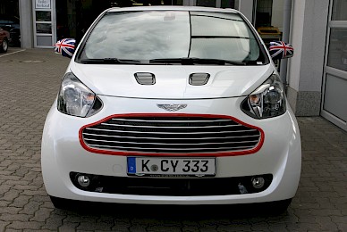 Beschriftung Aston Martin Cygnet Union Jack