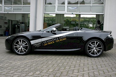 Beschriftung Aston Martin V8 Vantage N420