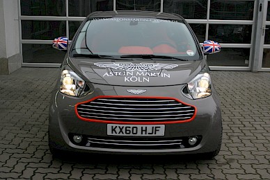 Beschriftung Erster Aston Martin Cygnet In Deutschland