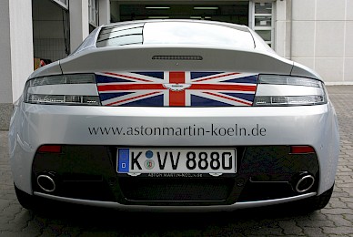 Dekorbeklebung Aston Martin V8 Vantage Unon Jack