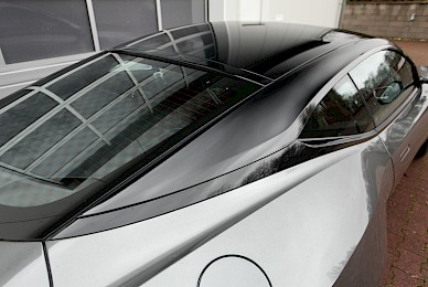 Teilbeklebung Aston Martin Db11 Dach Und Dachholm In Schwarz Glanzend