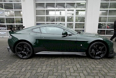 Teilbeklebung Aston Martin V8 Vantage Gt8 Grillrahmen
