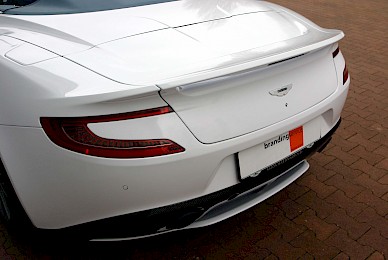 Vollverklebung Aston Martin Vanquish Volante Von Blau Metallic Inweiss