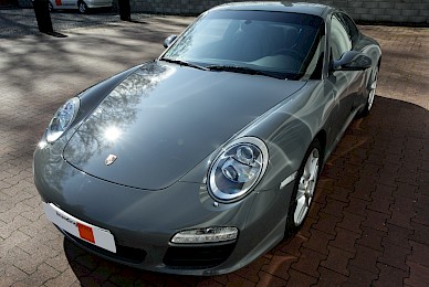 Vollverklebung Porsche 911 Carrera Coupe Von Schwarz In Grau Glanzend