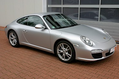 Vollverklebung Porsche 911 Carrera Coupe Von Schwarz In Silber Metallic Matt
