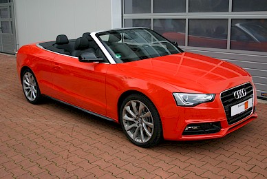 Vollverklebung Audi A5 Cabrio Von Schwarz In Rot Glaenzend
