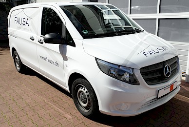 Fahrzeugbeschriftung Mercedes Vito Fausa Wohnbau