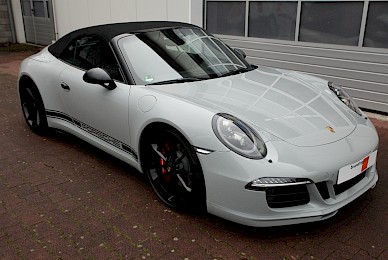 Vollverklebung Porsche 911 Carrera Gts Cabrio Von Schwarz In