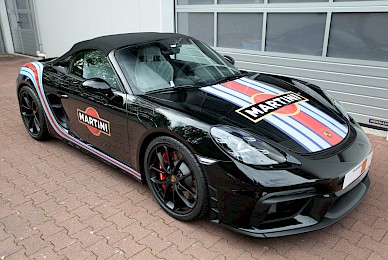 Porsche Boxster 718 Spyder Im Martini Design Und Steinschlagschutz Vvorderwagen