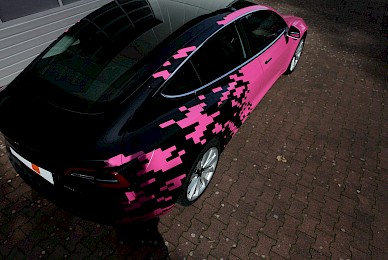 Vollverklebung Tesla Model 3 Telekom E Cannonball