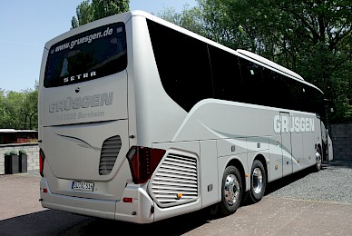 Beschriftung Reisebus