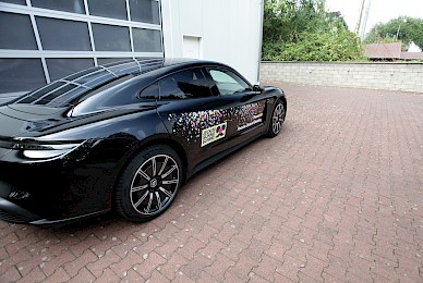 Beschriftung Porsche Taycan Jeck Im Sunnesching